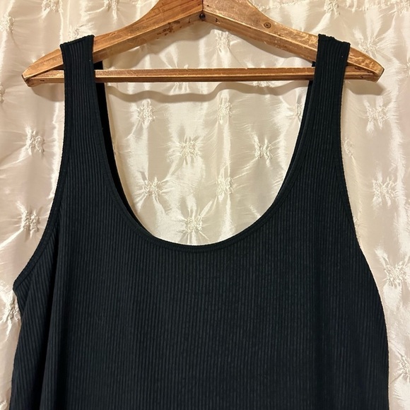 Naadam Black Ribbed Lightweight Cashmere Blend Tank Top - Picture 4 of 9